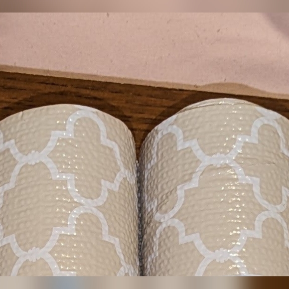 Shelf Liner Very Light Pink 5.5 Rolls - Picture 4 of 5